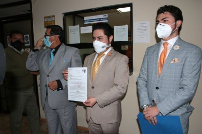 El anuncio lo hicieron en el Municipio los miembros del colectivo Quito Unido.