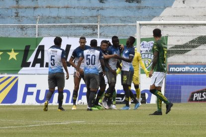 La fecha pasada Tin Angulo marcó el gol de la victoria (1-0) del Manta ante Orense.