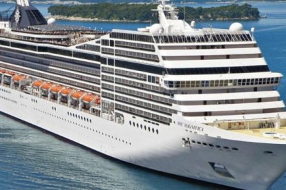 La actividad de los cruceros también ha sido afectada por la pandemia, pero Florida quiere reactivarlas.