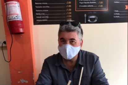 En uno de los paraderos donde suele alimentarse.