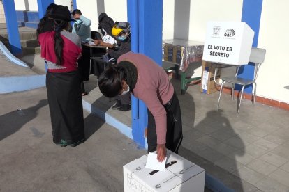 En algunos recintos, el proceso se llevó con normalidad y sin aglomeraciones.