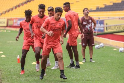 Matías Oyola estuvo en el partido ante Santos en el 2017.