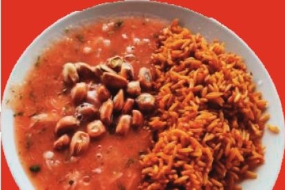 Este plato es una combinación de ceviche de pescado y arroz con pollo