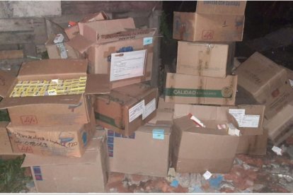 Los fármacos fueron llevados en cartones.