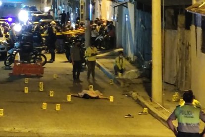 En el barrio mantense 24 de Septiembre mataron a Kléver Hernán Macías Moreira y a Bryan Óscar Salazar Guerra.