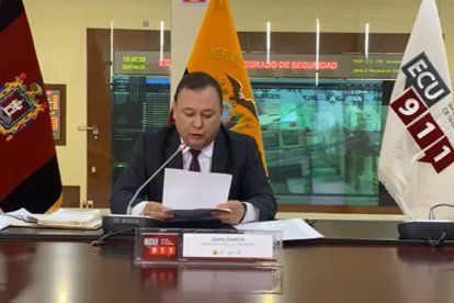 Juan Zapata, director COE nacional, detalló las medidas.