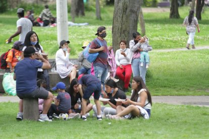 Los parques también han sido espacios de aglomeraciones.
