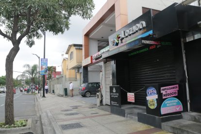 Referencial. Hasta el lunes a las 5:00 regirá el toque de queda en las 16 provincias.