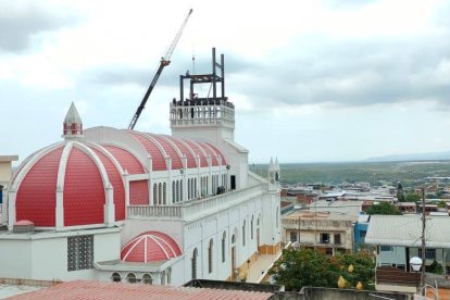 El emblemático templo manabita es reparado.