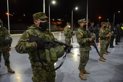 Inician los operativos por el toque de queda.