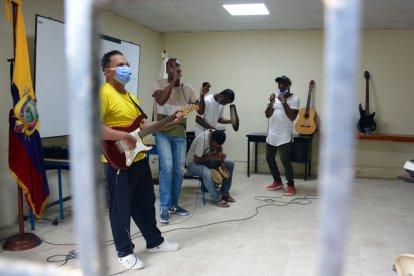 Es el laboratorio donde los integrantes del grupo musical ensayan tres veces por semana.