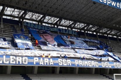 Homenaje de la Boca del Pozo a los crack que pasaron por Emelec.