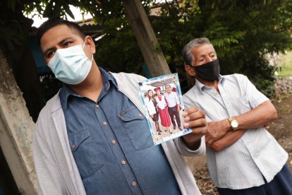 Familiares de taxista denunciaron su desaparición hace ocho días.