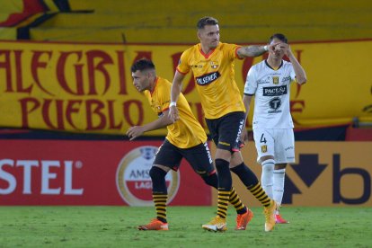 Carlois Garcés volvió anotar con Barcelona, lleva dos goles en Copa Libertadores.