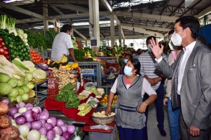La Intendencia de Policía del Guayas realizó un operativo de control en aquel mercado, la mañana de este jueves 29 de abril de 2021.