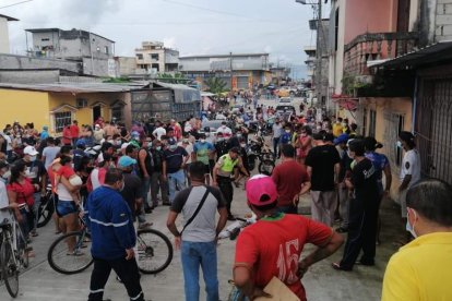 Balacera deja tres muertos y un herido en el cantón El Empalme