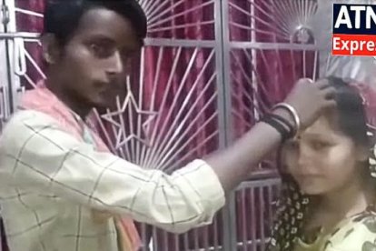 El hombre incluso le dio su bendición a la feliz pareja.