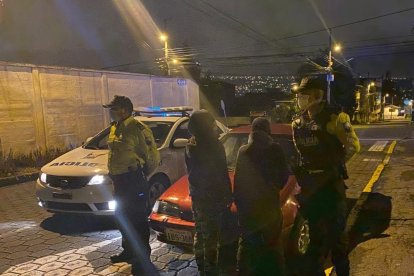 Las mujeres intentaron huir cuando fueron pilladas por la Policía.