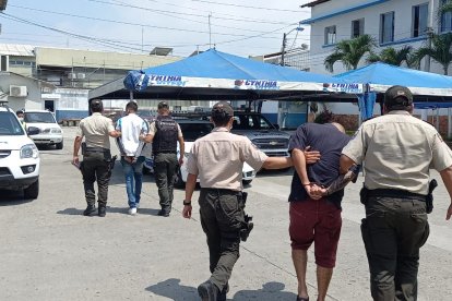 Las detenciones de individuos que tienen cuentas pendientes con la ley se dan casi a diario en Guayaquil.