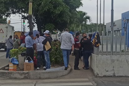 Familiares están consternados por muerte de Carla.