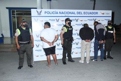 Los tres capturados tienen antecedentes penales, según informó la Policía.