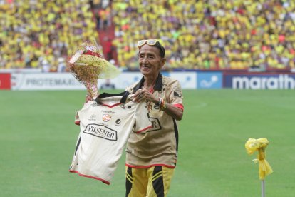 Año 2017, María Malagón recibió un homenaje en la cancha del Monumental.