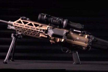 El arma más liviana del mundo en su tipo. Pesa 5.5 kilos.