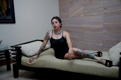 Karla tramitó la apertura de su cuenta hace ocho meses. El proceso tardó 90 días.