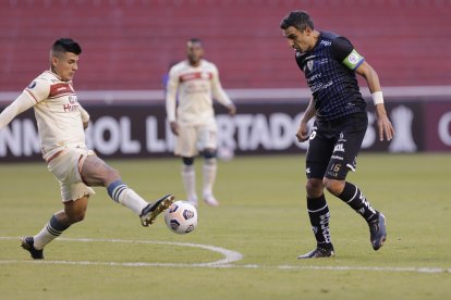 El Independiente del Valle apunta a un triunfo en su visita al Universitario de Perú.