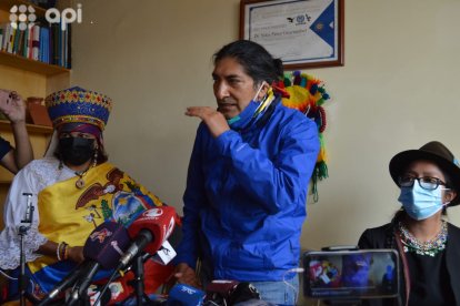 El excandidato presidencial brindó hoy una rueda de prensa en Cuenca.