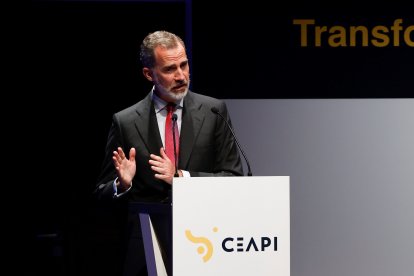 El rey de España estará solo 24 horas en Ecuador.