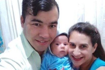 La familia en tiempos felices. Ella y el bebé desaparecieron en septiembre de 2020 y hoy se sabe que fueron envenenados.