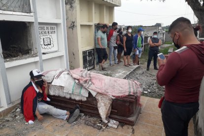 A Narcisa Auria le tocó revivir la inesperada partida de su único hijo José Modesto Arreaga Auria.