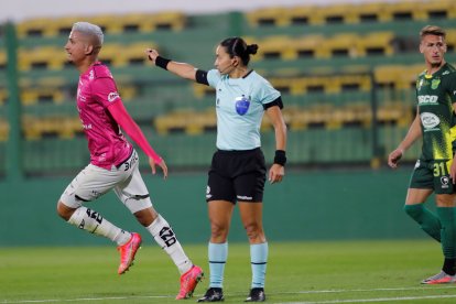 El partido entre Defensa y Justicia e Independiente del Valle fue dirigido por mujeres.