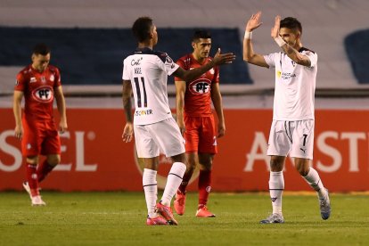 Billy arce marcó un doblete ante los chilenos.