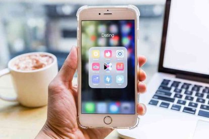 Referencial. Con esta nueva aplicación puedes conseguir pareja a punta de memes.