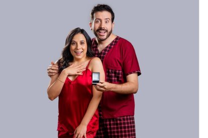 Se trata de una comedia romántica para morir de amor y de la risa.