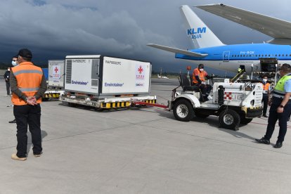 Al país llegaron más de 700 mil vacunas en los primeros días de gestión del actual Gobierno.