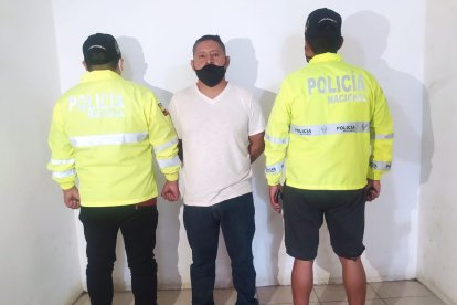 El sospechoso fue puesto a órdenes de las autoridades.
