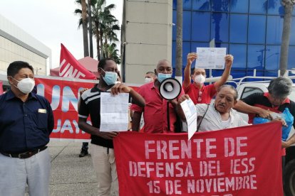 Funcionarios de CNEL señalan que el incremento del valor se debería a la larga estadía de los ciudadanos en sus hogares.