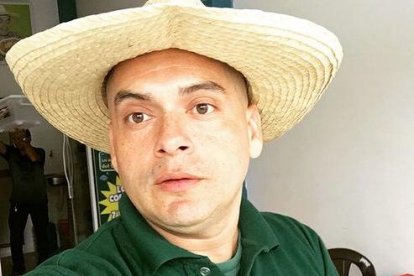 El Compadre realiza varios videos para las redes sociales.