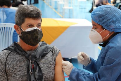 Los integrantes de la Tricolor han recibido la primera dosis de la vacuna, entre ellos el preparador físico Sergio Chiarelli.