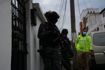 El sospechoso intentó fugarse de los uniformados.