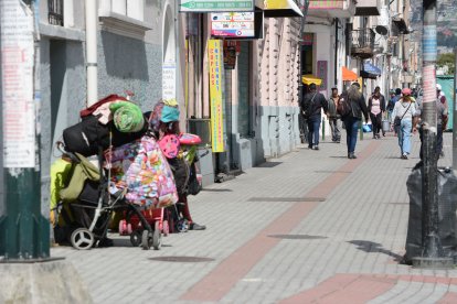 Las calles principales se han convertido en sitios de llegada de extranjeros sin vivienda.