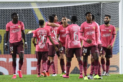 Barcelona medirá a Vélez Sarsfield de Argentina, en los octavos de final de la Copa Libertadores.