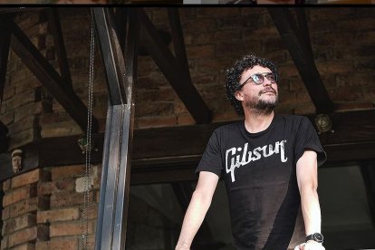 El cantante colombiano Andrés Cepeda ha seguido haciendo música.