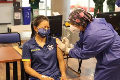 El ministro Sebastián Palacios informó en sus redes sobre la vacunación de los deportistas.