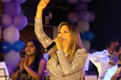 La cantante ofrecerá un show virtual gratis.