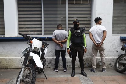 Los sospechosos fueron llevados a la Unidad de Flagrancia.