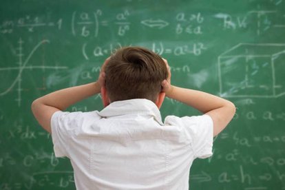 En todo el mundo, la mayoría de estudiantes no gustan de las matemáticas.